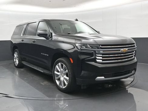 Used 2024 Chevrolet Suburban High Country AWD/4WD image 1