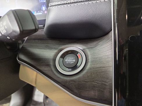 Used 2022 Jeep Grand Cherokee L Limited RWD image 25