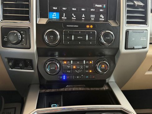 Used 2019 Ford F250 XLT AWD/4WD image 14