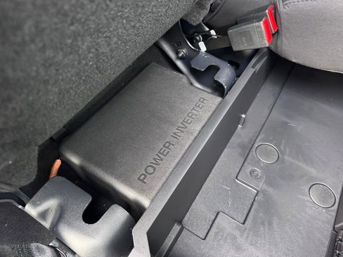 New 2026 Ford F250 Platinum w/ FX4 Off-Road Package image 32