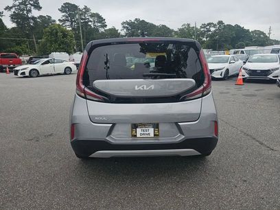 Used 2025 Kia Soul LX w/ LX Technology Package