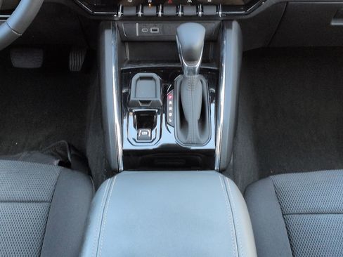 Used 2025 GMC Canyon Elevation w/ Technology Package RWD image 19