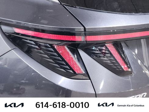 Used 2023 Hyundai Tucson Limited image 16