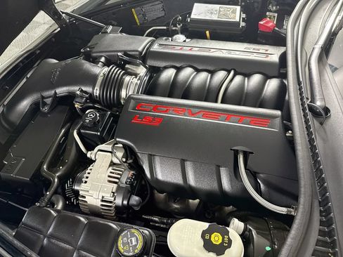 Used 2011 Chevrolet Corvette Coupe w/ 1LT RWD image 32