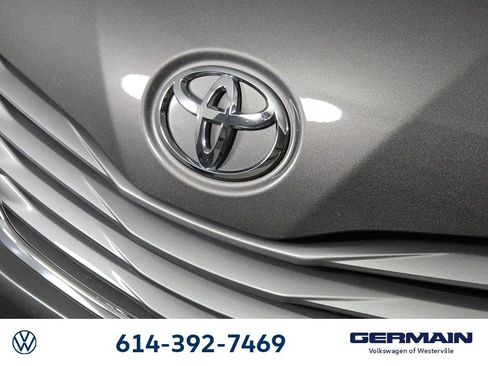 Used 2016 Toyota Sienna XLE Premium image 13
