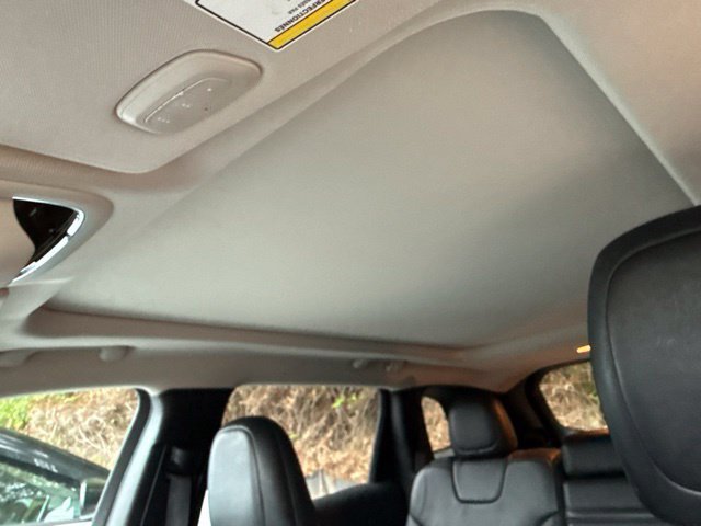 Used 2015 Jeep Cherokee Limited w/ Luxury Group FWD image 24