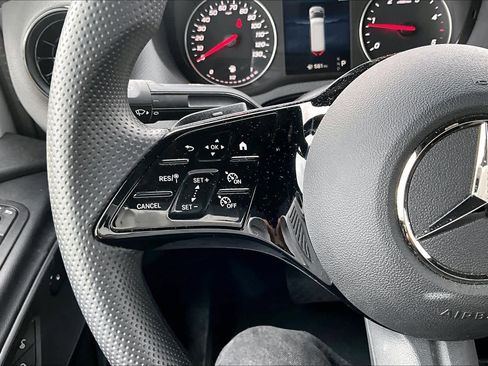 Used 2025 Mercedes-Benz Sprinter 2500 image 20