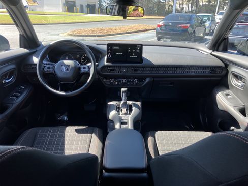 Used 2026 Honda HR-V Sport image 31
