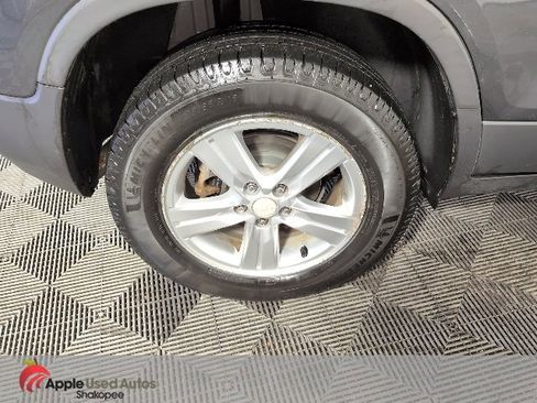 Used 2016 Chevrolet Trax LT w/ LT Sun and Sound Package image 44