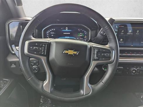 Used 2025 Chevrolet Silverado 1500 LT RWD image 15