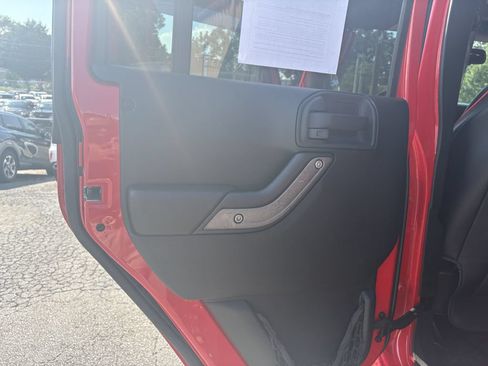 Used 2016 Jeep Wrangler Unlimited Sport AWD/4WD image 13
