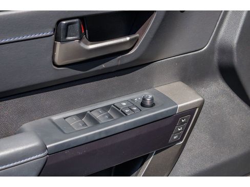 Used 2026 Toyota Sequoia Platinum AWD/4WD image 21
