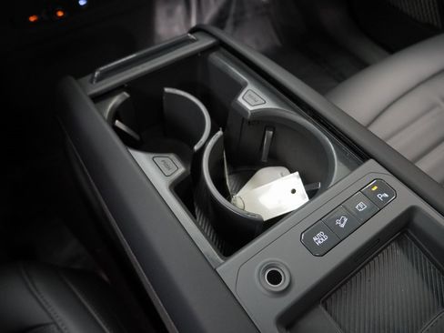 Used 2024 Kia EV9 Land image 39