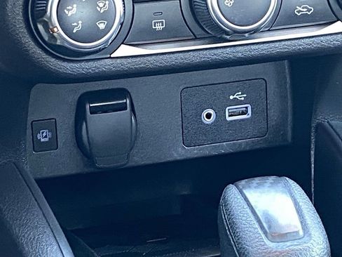 Certified 2025 Nissan Versa SV w/ Trunk Package FWD image 21