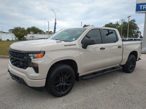Used 2026 Chevrolet Silverado 1500 Custom w/ Turbomax Blackout Package RWD image 8