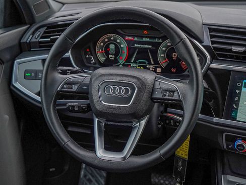 Certified 2022 Audi Q3 2.0T Premium Plus w/ Premium Plus Package image 25