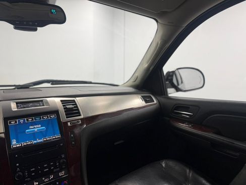 Used 2008 Cadillac Escalade EXT AWD/4WD image 41