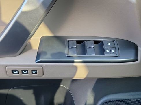 Used 2023 Lexus GX 460 Luxury image 22