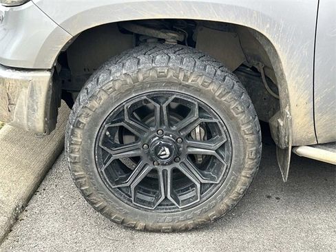 Used 2021 Toyota Tundra Limited image 10