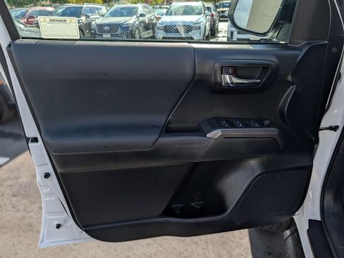 Used 2021 Toyota Tacoma TRD Sport w/ Technology Package RWD image 19