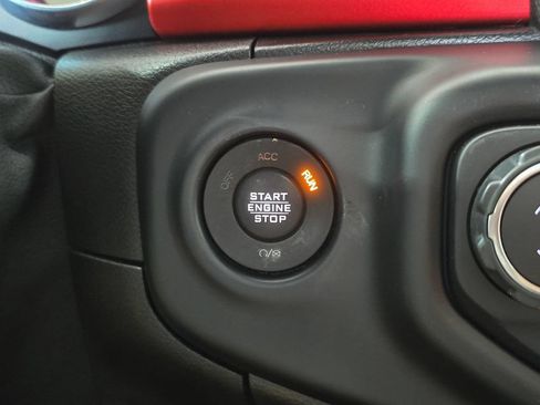 Used 2019 Jeep Wrangler Unlimited Rubicon AWD/4WD image 16
