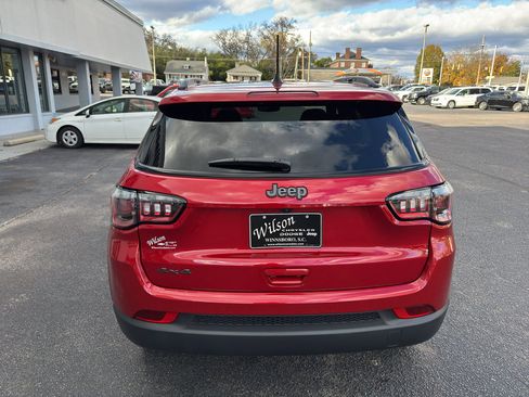 New 2026 Jeep Compass Latitude image 8