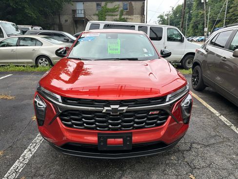 Certified 2024 Chevrolet Trax RS FWD image 8