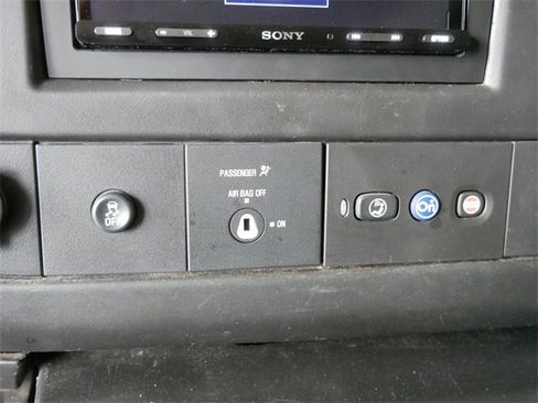 Used 2016 Chevrolet Express 3500 LT w/ LT Preferred Equipment Group image 21