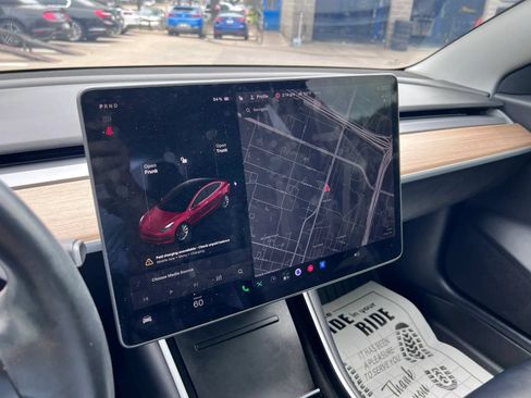 Used 2018 Tesla Model 3 Mid Range RWD image 39
