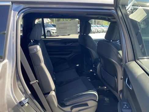 New 2025 Jeep Grand Cherokee L Laredo w/ Luxury Tech Group I image 31