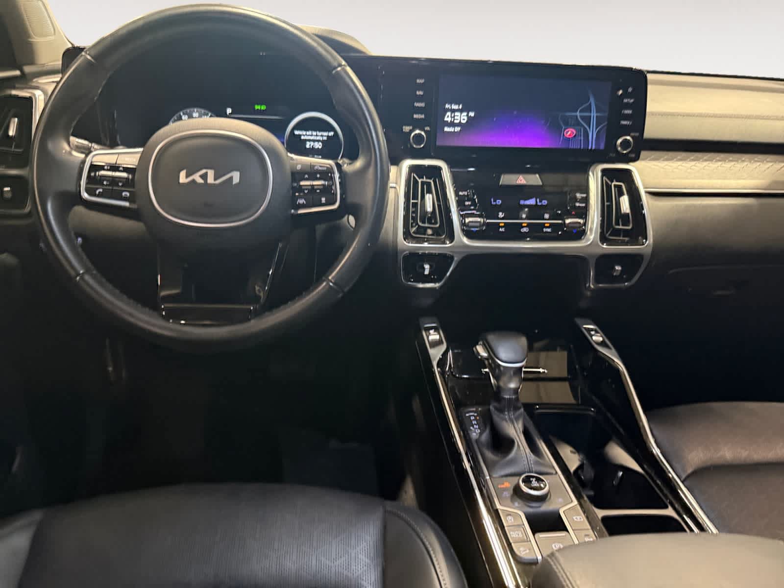 Used 2023 Kia Sorento SX AWD/4WD image 11