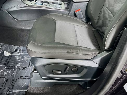 Used 2023 Ford Explorer XLT w/ Class IV Trailer Tow Package image 18