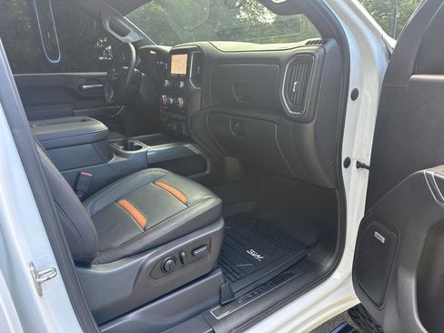 Used 2022 GMC Sierra 2500 AT4 w/ AT4 Preferred Package AWD/4WD image 29