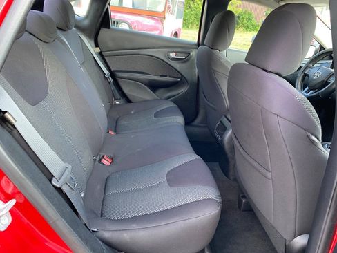 Used 2014 Dodge Dart SE w/ Convenience Group FWD image 19