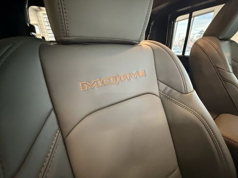 New 2026 Jeep Gladiator Mojave image 15