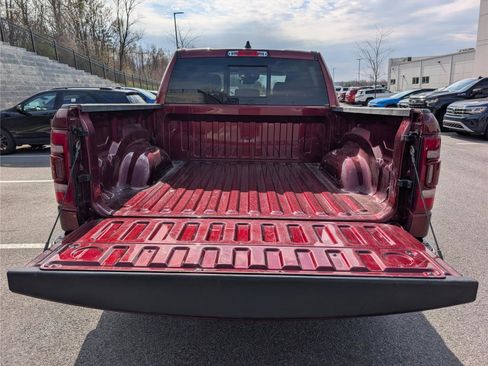 Used 2022 RAM 1500 Laramie AWD/4WD image 13