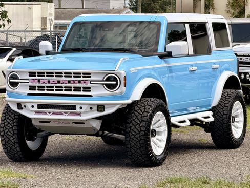 Used 2026 Ford Bronco Outer Banks AWD/4WD image 3