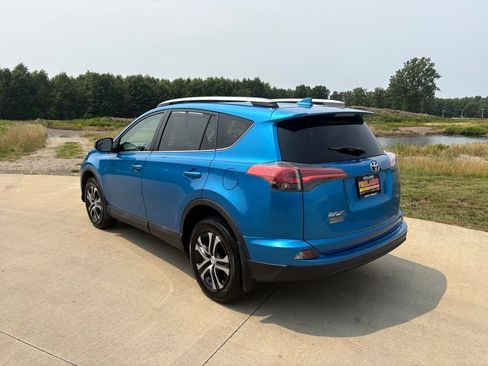 Used 2018 Toyota RAV4 LE w/ All Weather Liner Package FWD image 7