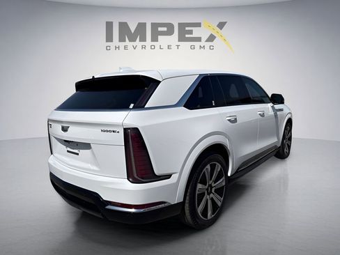 Used 2025 Cadillac Escalade IQ Luxury 2 w/ LPO, Premium Carpet Package AWD/4WD image 5