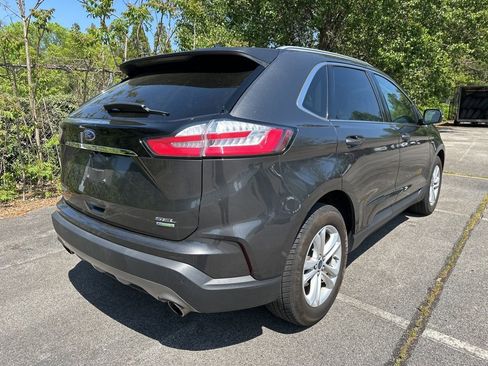 Used 2019 Ford Edge SEL w/ Equipment Group 201A image 3