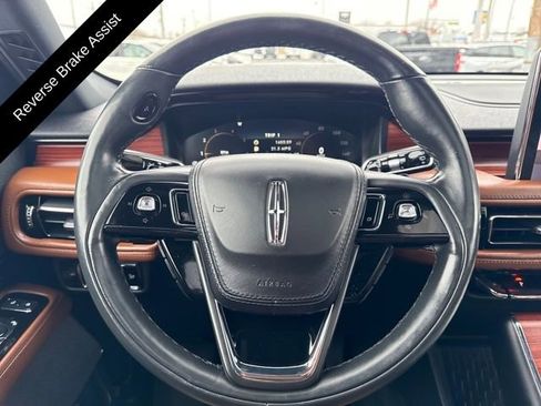 Certified 2023 Lincoln Aviator Reserve w/ Equipment Group 201A image 19