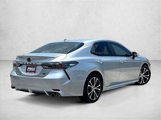 Used 2020 Toyota Camry SE FWD video 2