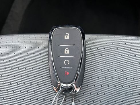 Used 2025 Chevrolet Trax LT image 22