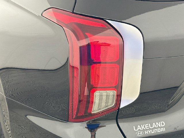 Used 2022 Hyundai Palisade SEL w/ Premium Package FWD image 27