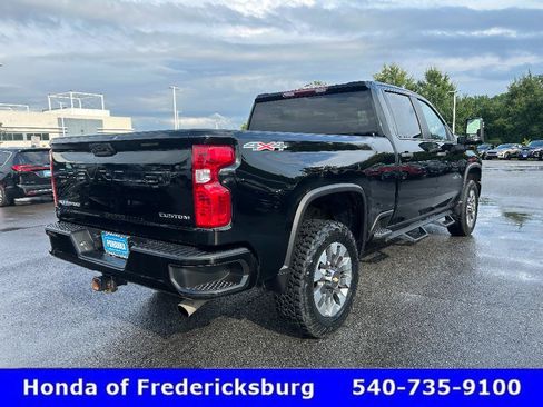 Used 2024 Chevrolet Silverado 2500 Custom w/ Custom Convenience Package AWD/4WD image 5