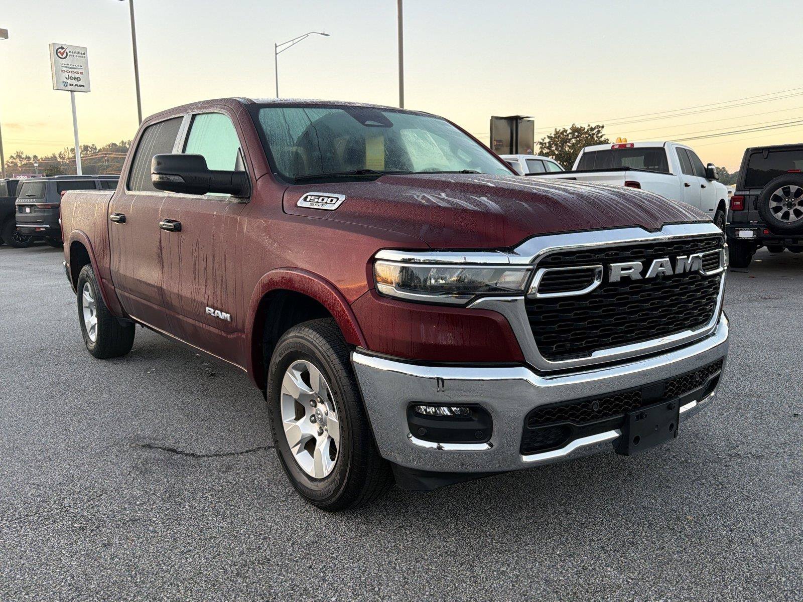 Used 2025 RAM 1500 Big Horn AWD/4WD image 4