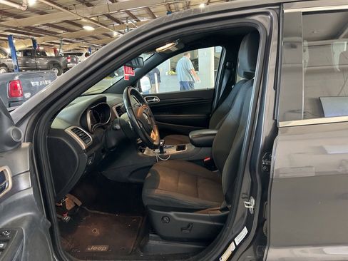 Used 2014 Jeep Grand Cherokee Laredo w/ Quick Order Package 23E image 8