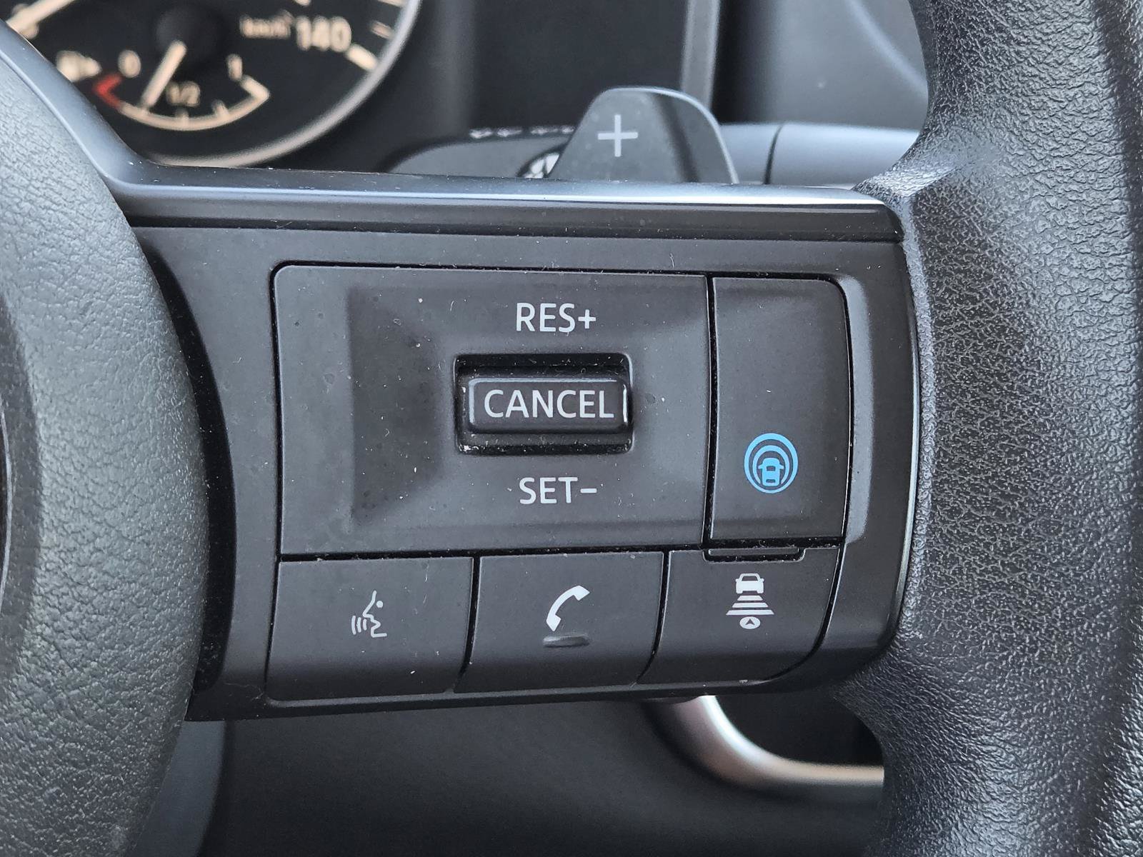 Used 2024 Nissan Rogue SV FWD image 20