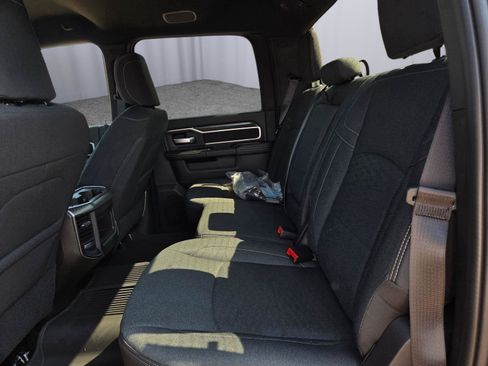 New 2026 RAM 2500 Big Horn AWD/4WD image 16