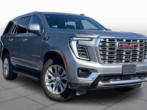 Used 2025 GMC Yukon Denali image 3